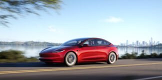 Tesla: scendono i prezzi della Model 3, ora è più accessibile