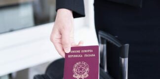 Passaporto alle Poste: aumentano le richieste, ecco come ottenerlo Passaporto alle Poste: aumentano le richieste, ecco come ottenerlo