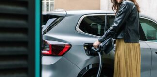 Nel 2025 un’auto venduta su 4 sarà elettrica, le stime Nel 2025 un'auto venduta su 4 sarà elettrica, le stime