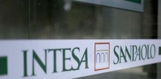 Intesa Sanpaolo: molti utenti a breve non potranno più usare l’app
