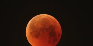 Luna di sangue: come vedere lo spettacolo dell’eclissi totale del 7 settembre 2025