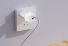 Quanto consuma il caricabatterie lasciato attaccato di notte? Quanto consuma il caricabatterie lasciato attaccato di notte?