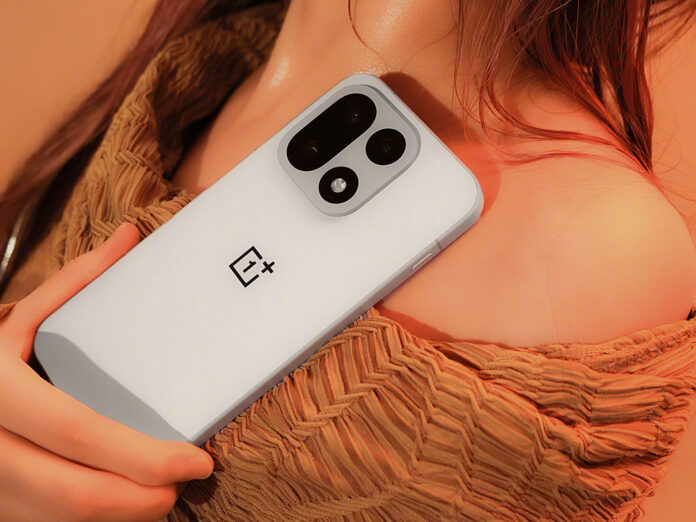 OnePlus 16: Specifiche 2026 con Fotocamera 200MP e Snapdragon 8 Elite