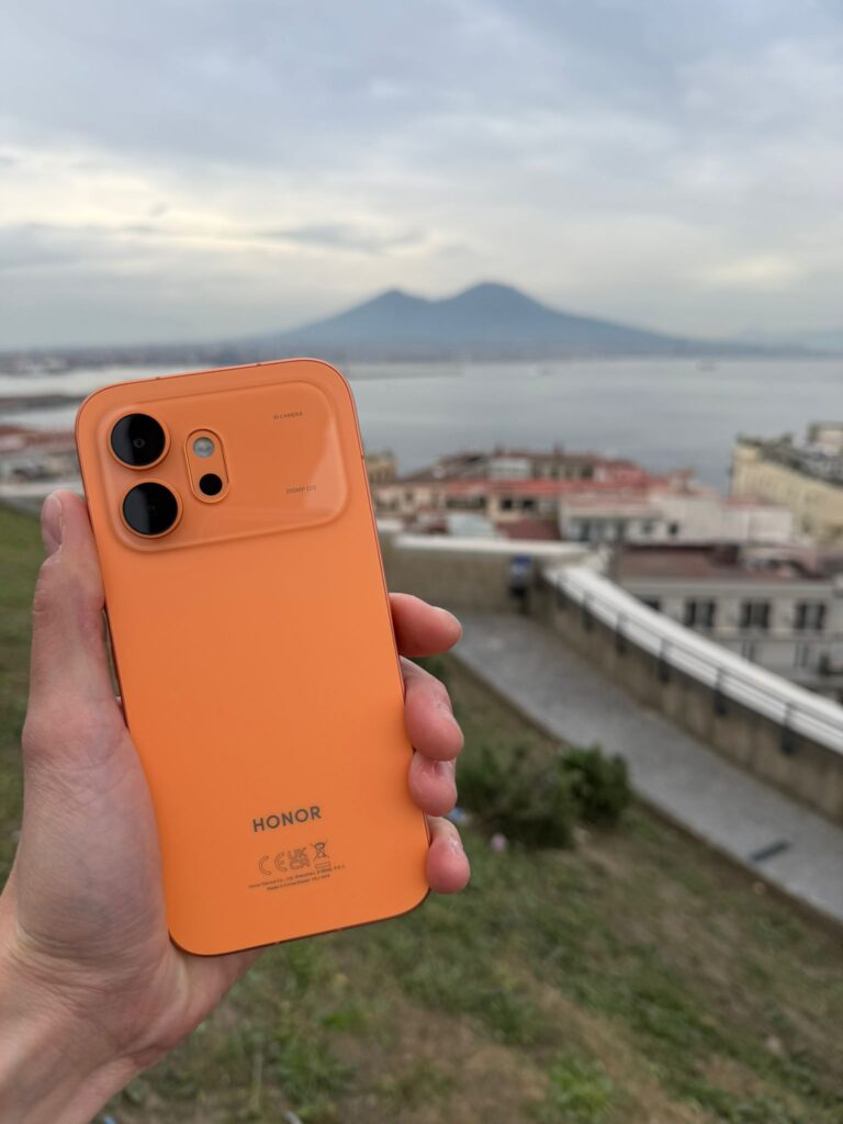 HONOR 600: equilibrio riuscito tra autonomia, display, AI e design | RECENSIONE