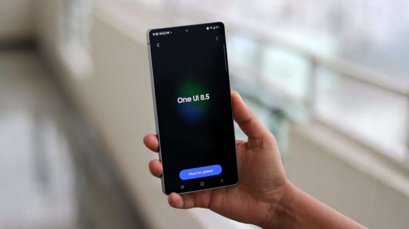 One UI 8.5 su Samsung Galaxy S25 in Italia è ufficiale