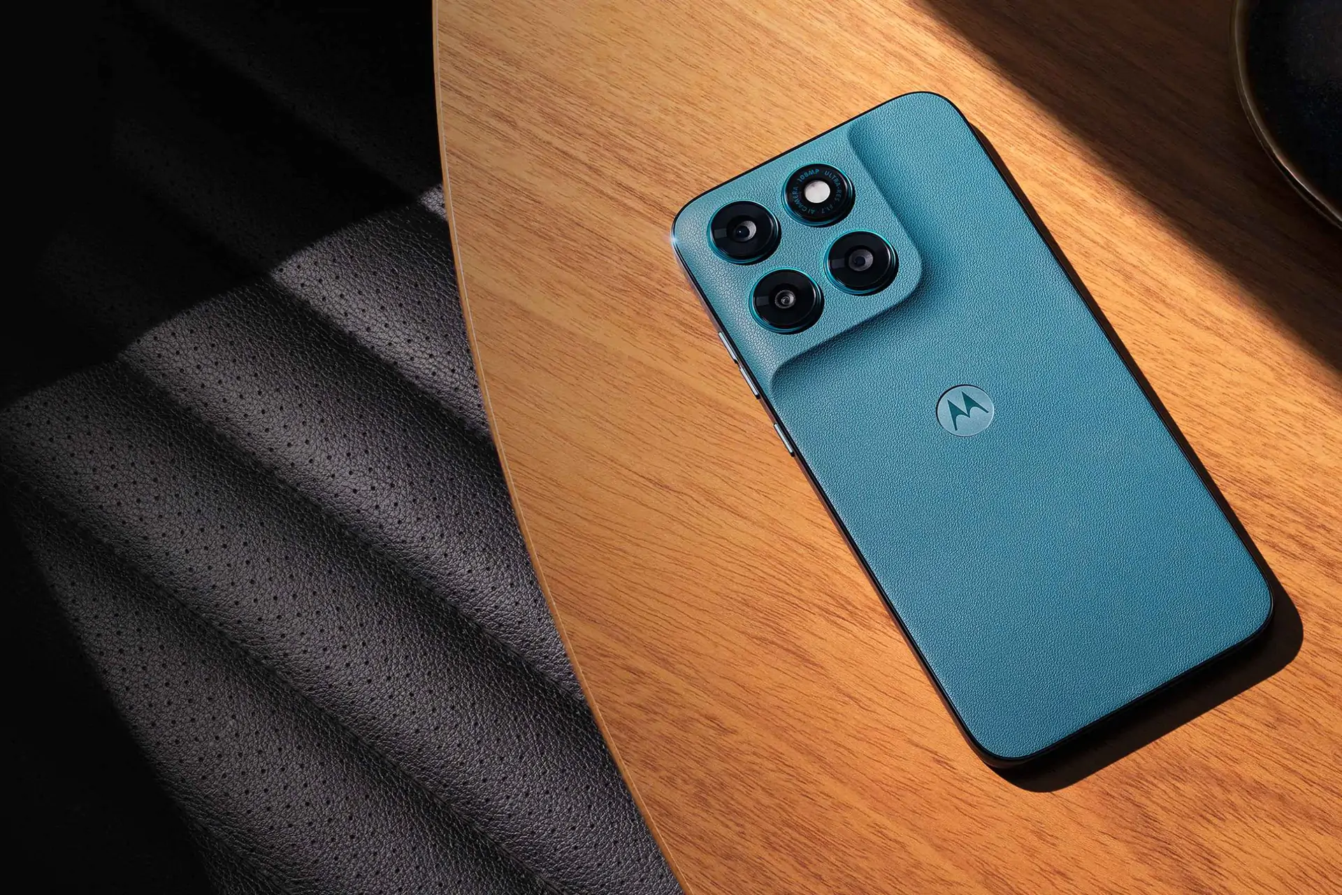 Acquista il Moto G77 a soli 246,75€ su Amazon: display pOLED, fotocamera da 108 MP e batteria da 5.200 mAh. Approfitta dello sconto del 33%!
